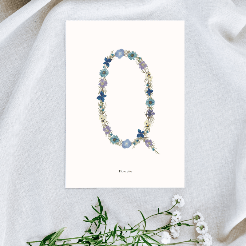 petite-affiche-herbier-lettre-flowrette-bleue