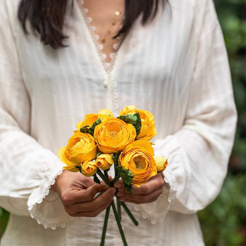 fleurs-en-papier-artisanale-jaune-roses