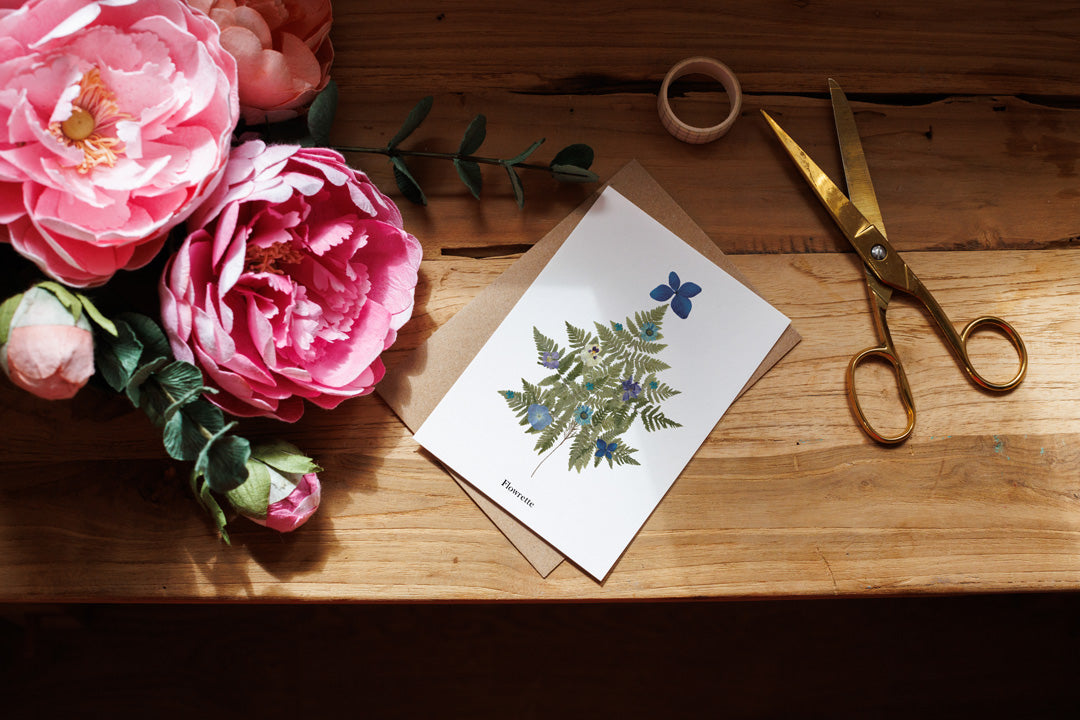 Cartolina blu dell'albero di Natale