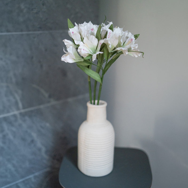 Gigli Inca in carta bianca e verde