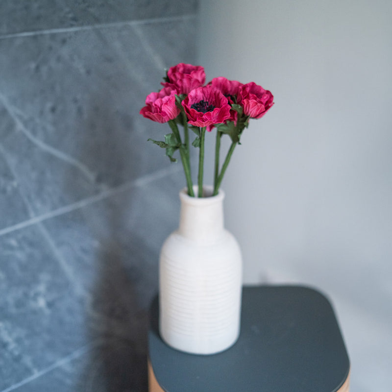 Piccolo anemone di carta fucsia