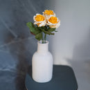 Rose Lady in carta gialla