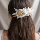 accessoire-cheveux-mariage-fleurs-en-papier-peigne-dore