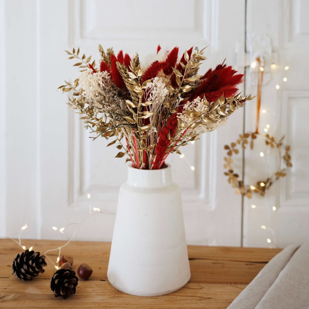 Bouquet fleurs séchées et stabilisées d'hiver rouge