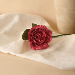 Camelia di carta fucsia