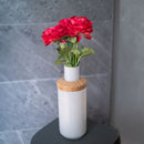 fiori artificiali a forma di fiore. Fiorellino di ranuncolo fucsia